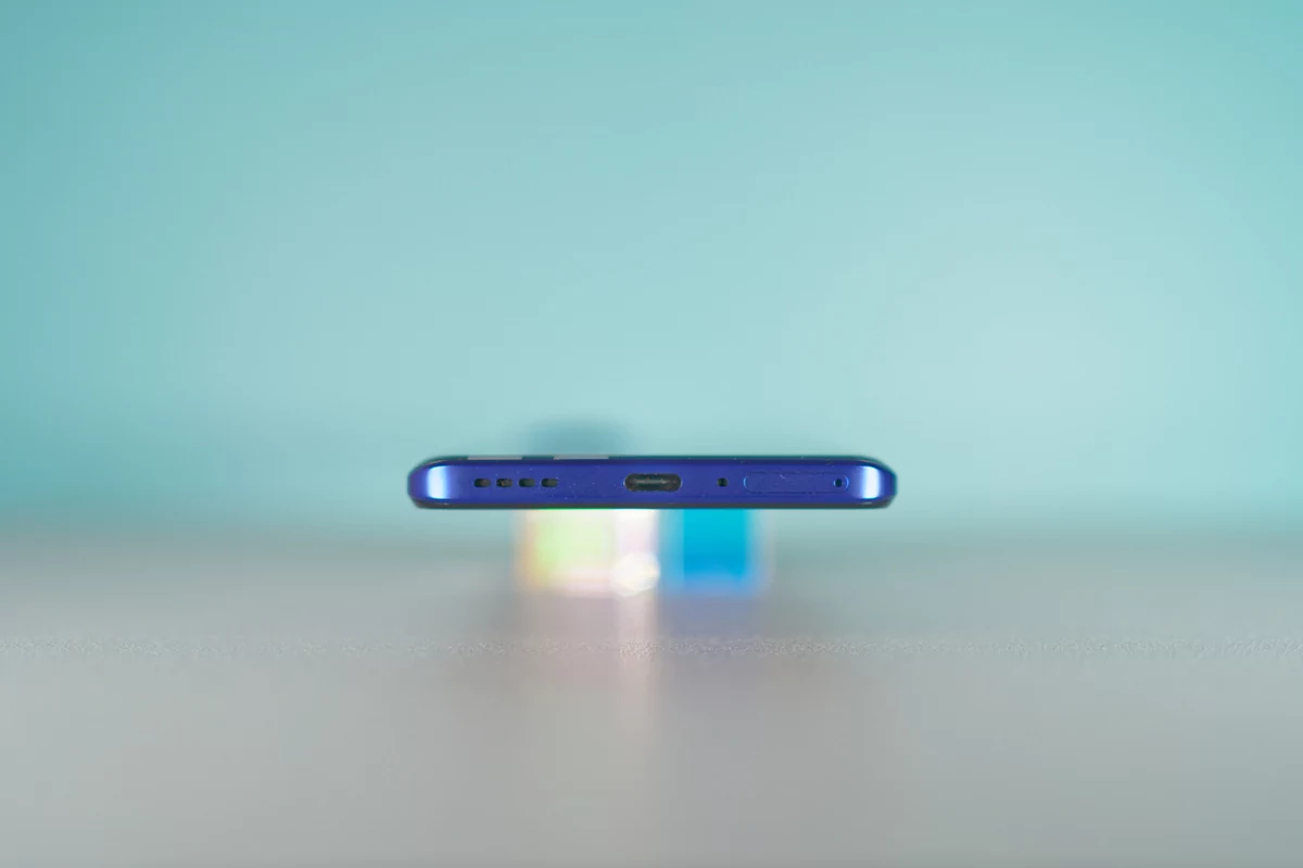 realme GT Neo 3 © © Marc Mitrani pour Clubic