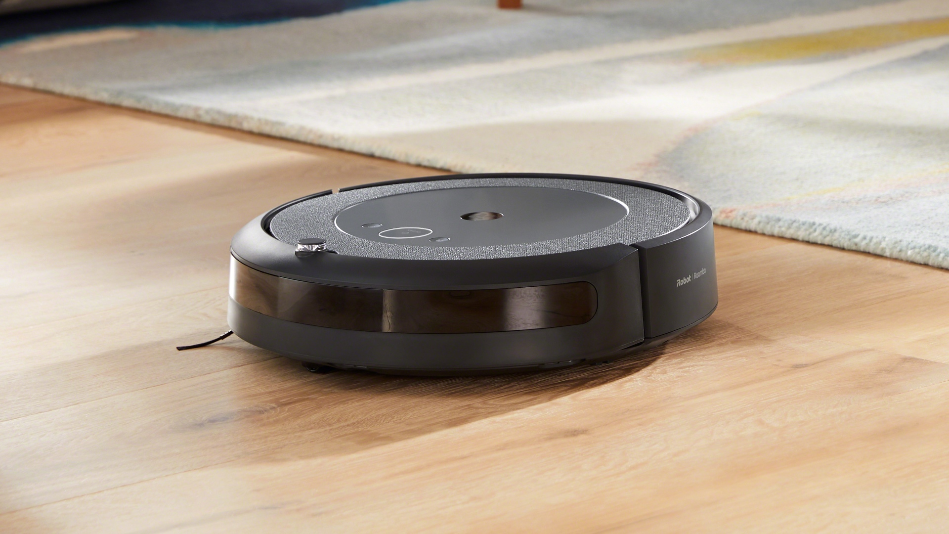 Deux aspirateurs iRobot arrivent en France : les Roomba i5 et i5+