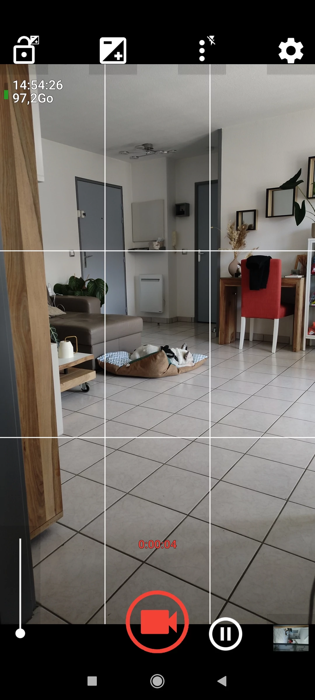 open camera screen 4