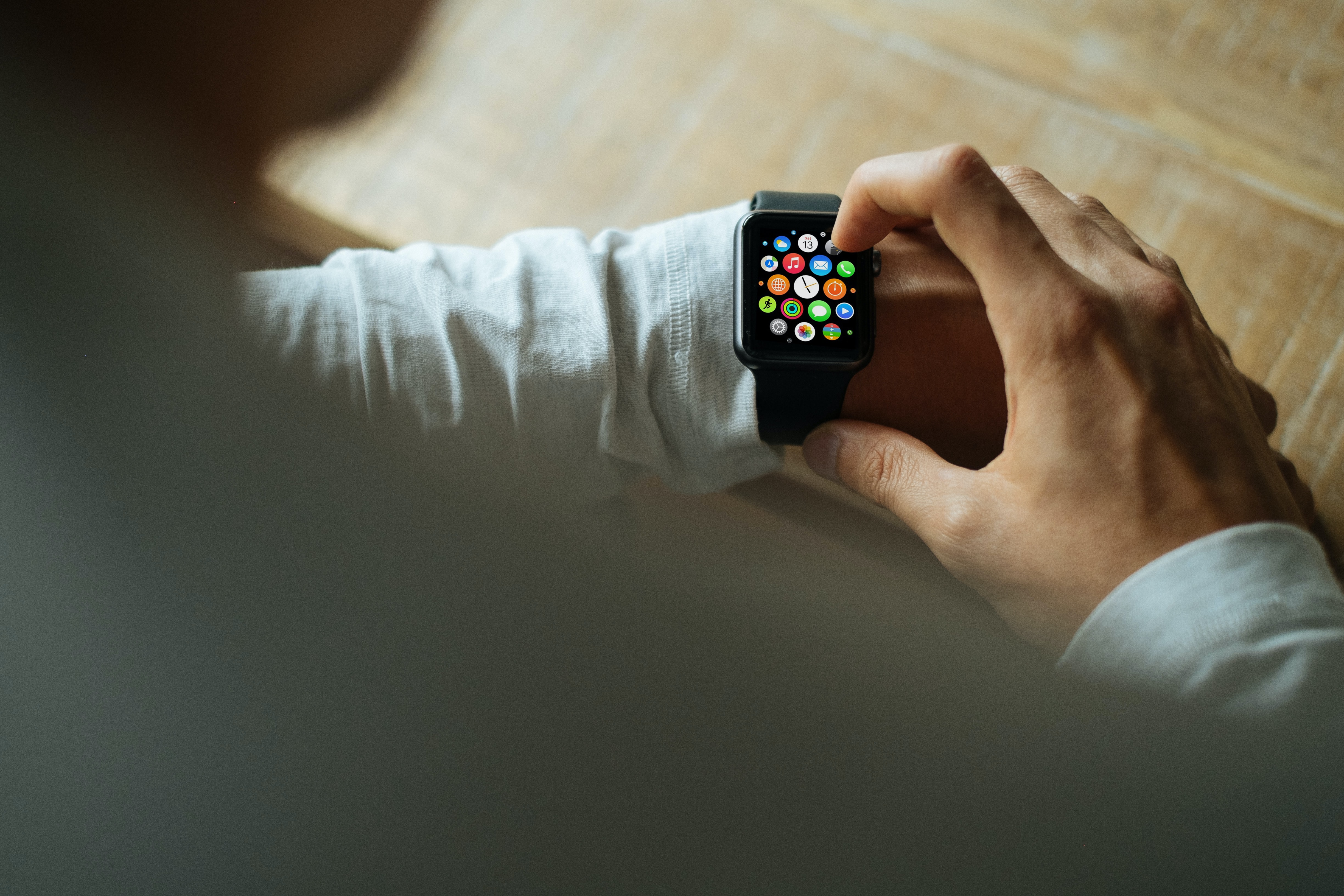 Un kayakiste australien perdu en mer a été sauvé grâce à son Apple Watch