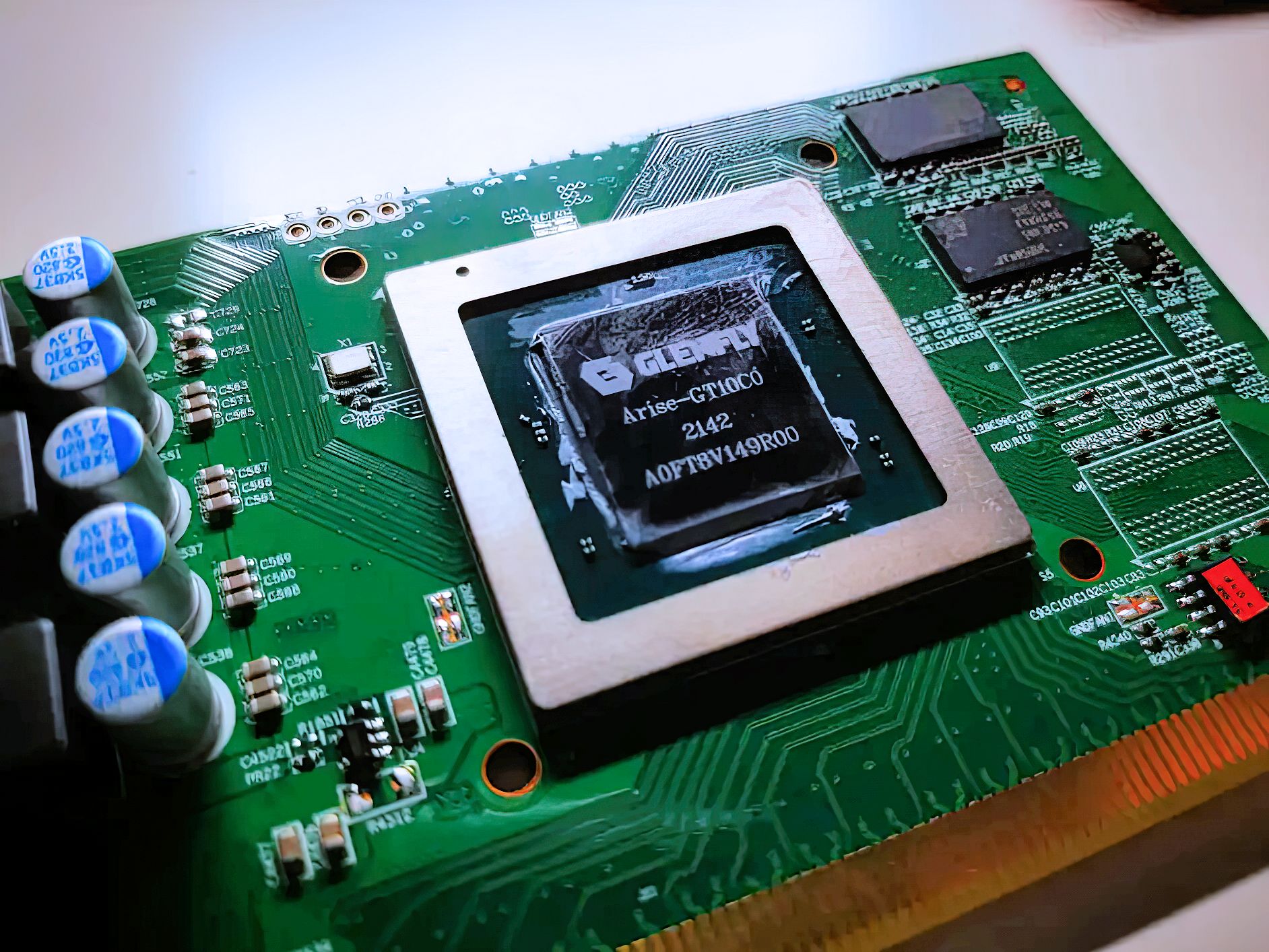 Il va falloir attendre un peu avant que les GPU chinois inquiètent NVIDIA et AMD