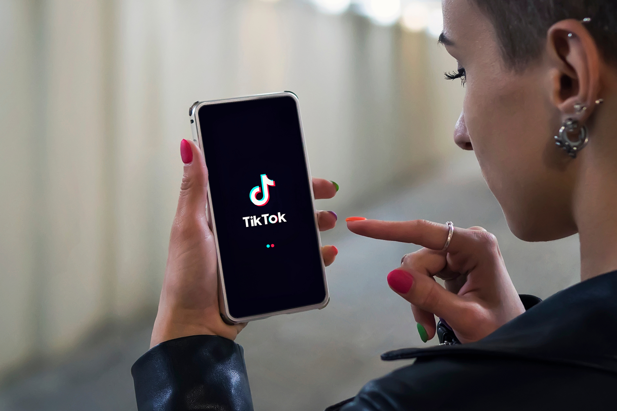 Pourquoi TikTok pourrait écoper d'une amende record de 30 millions d'euros au Royaume-Uni