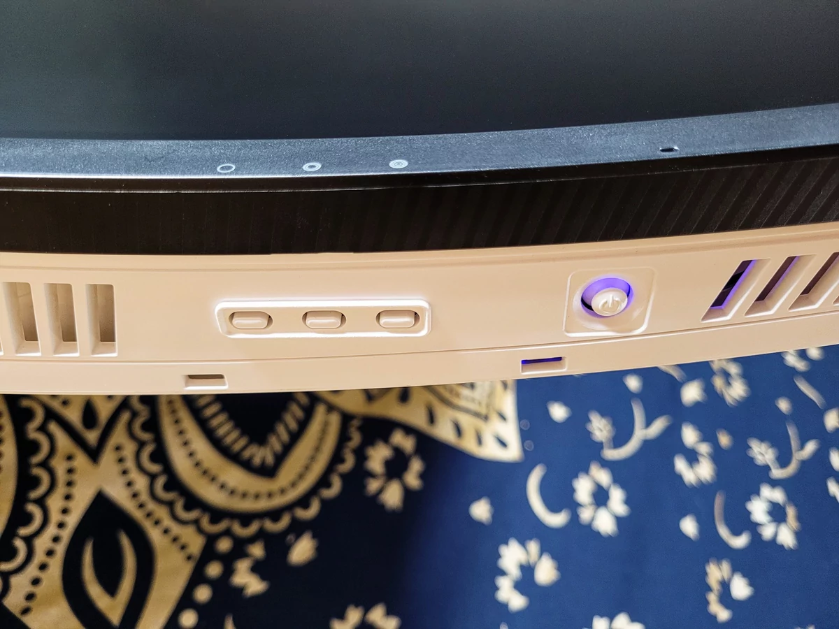 Test Samsung Odyssey Neo G9 © Matthieu Legouge