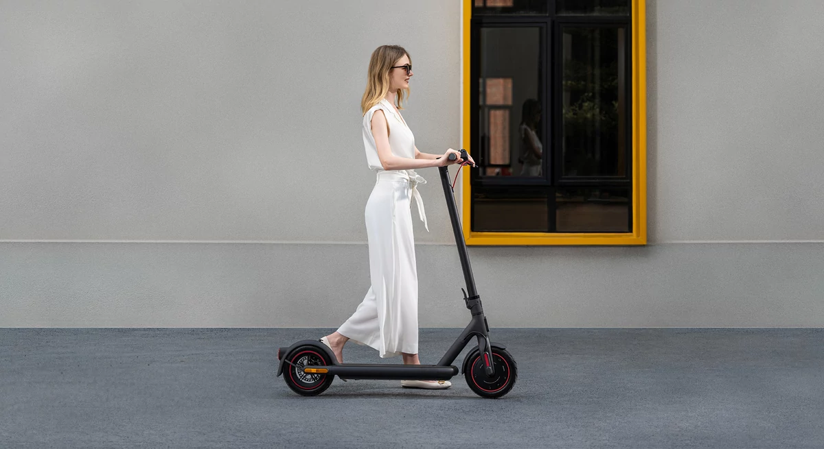 Mi Electric Scooter 4 Pro
