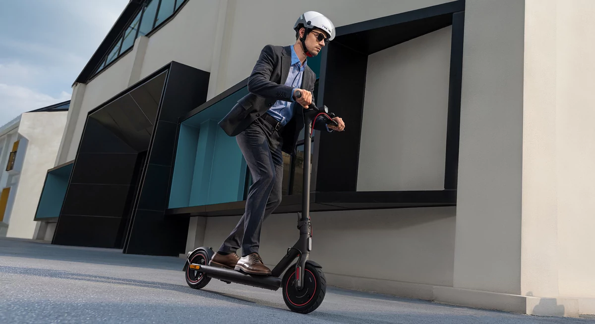 Mi Electric Scooter 4 Pro