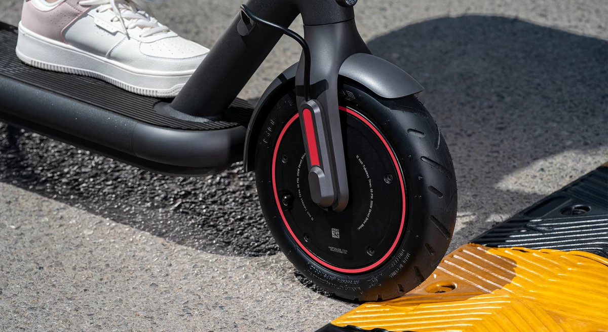 Mi Electric Scooter 4 Pro