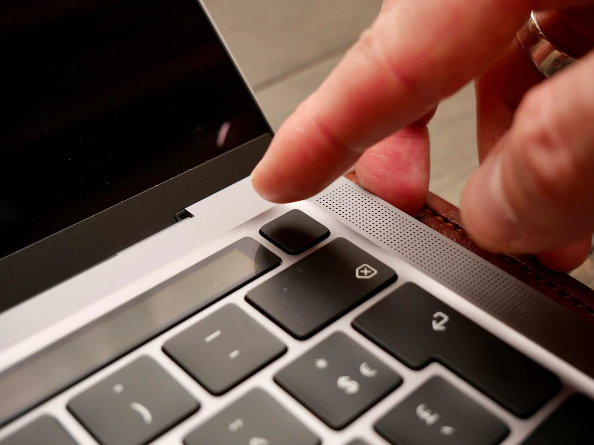 Apple MacBook Pro 13 M2-9 © © Nathan Le Gohlisse pour Clubic