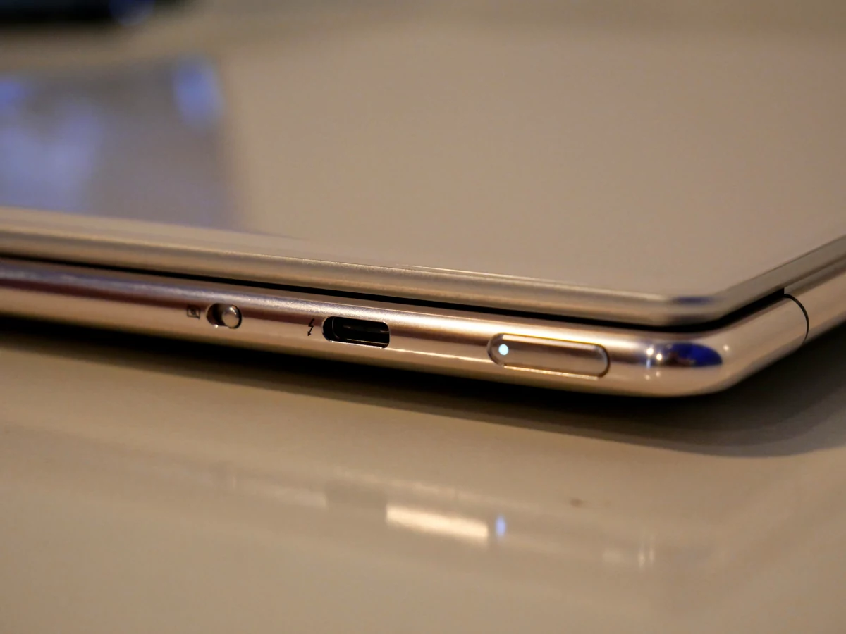 Lenovo Yoga Slim 9i 2022-1 © © Nathan Le Gohlisse pour Clubic