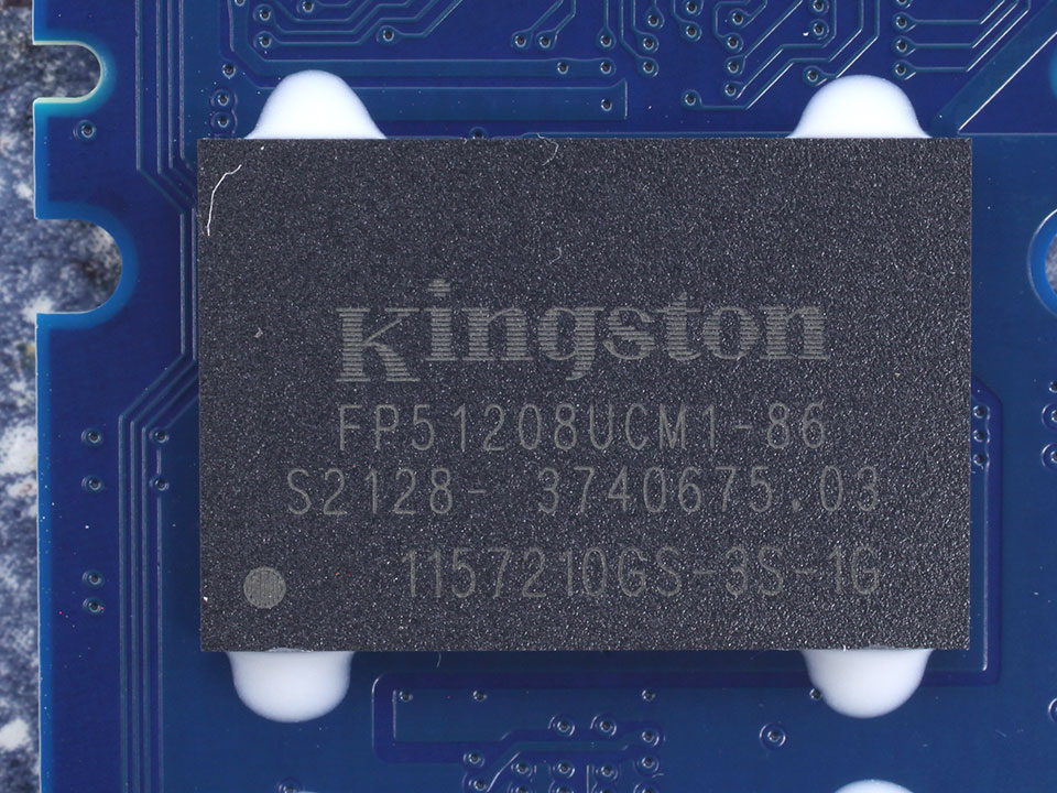 Kingston XS2000 © TechPowerUp