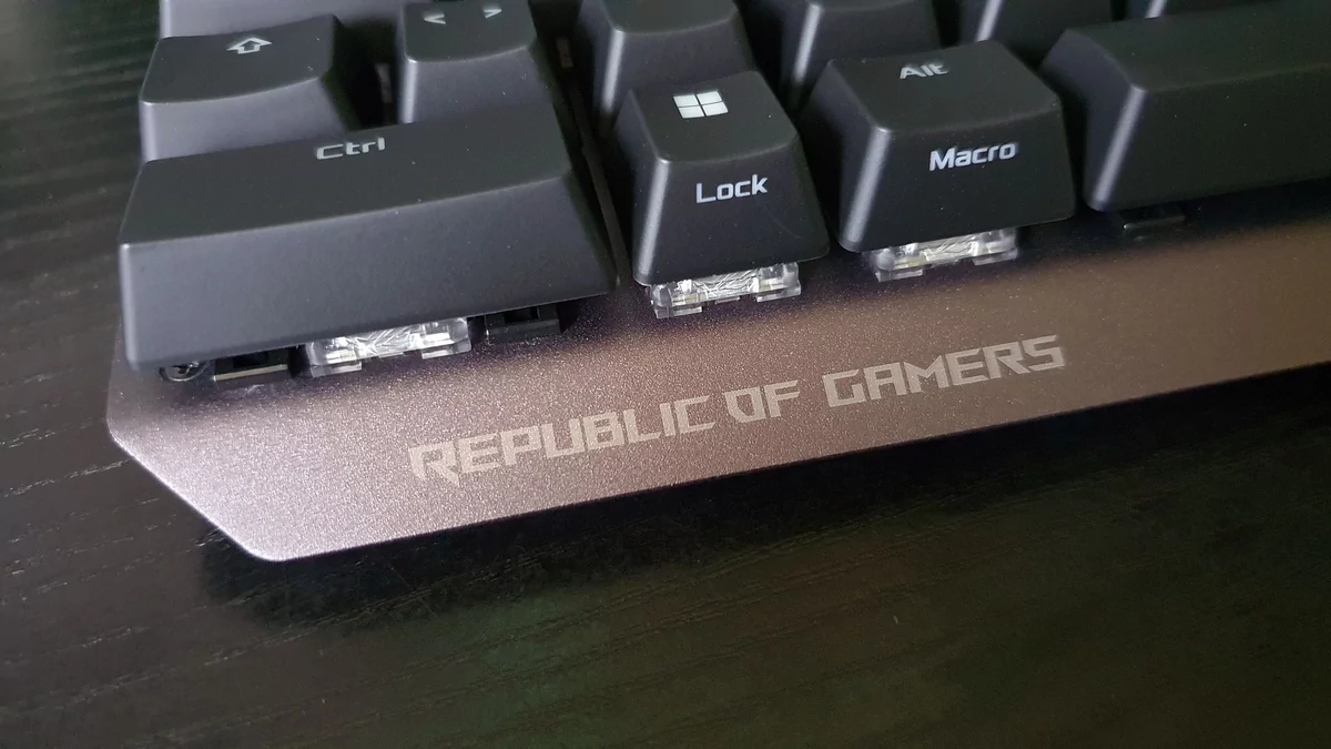 ASUS ROG Strix Scope NX Wireless Deluxe © Nerces