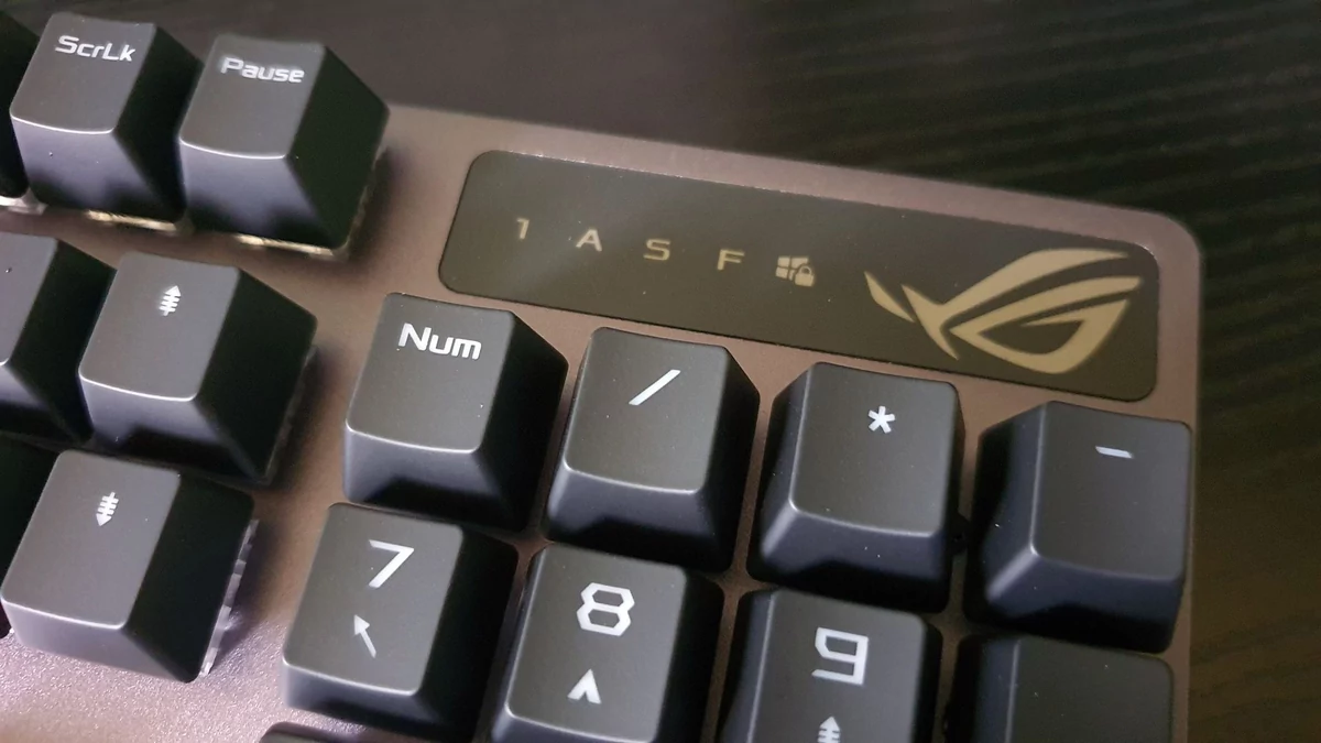 ASUS ROG Strix Scope NX Wireless Deluxe © Nerces