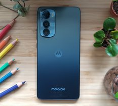 Test Motorola edge 30 : le meilleur smartphone milieu de gamme actuel ?