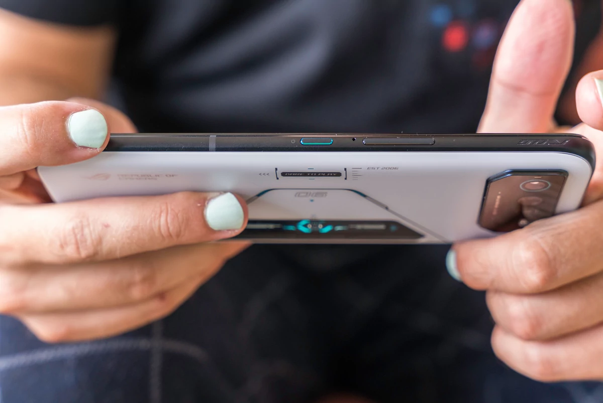 Asus ROG Phone 6 Pro test (embargo) © © Pierre Crochart pour Clubic
