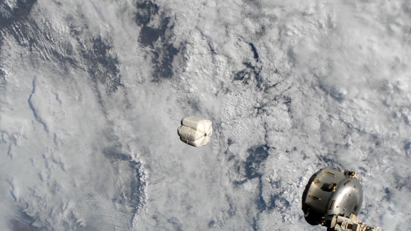 Sur la Station spatiale internationale, il devient plus facile d'éjecter ses poubelles