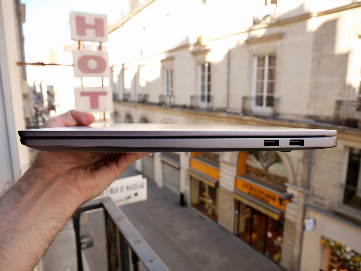 Huawei MateBook D16 2022-10 © © Nathan Le Gohlisse pour Clubic