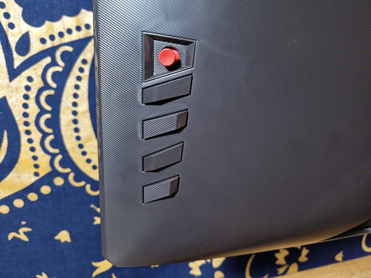 Test Asus ROG Strix XG27UQR © Matthieu Legouge