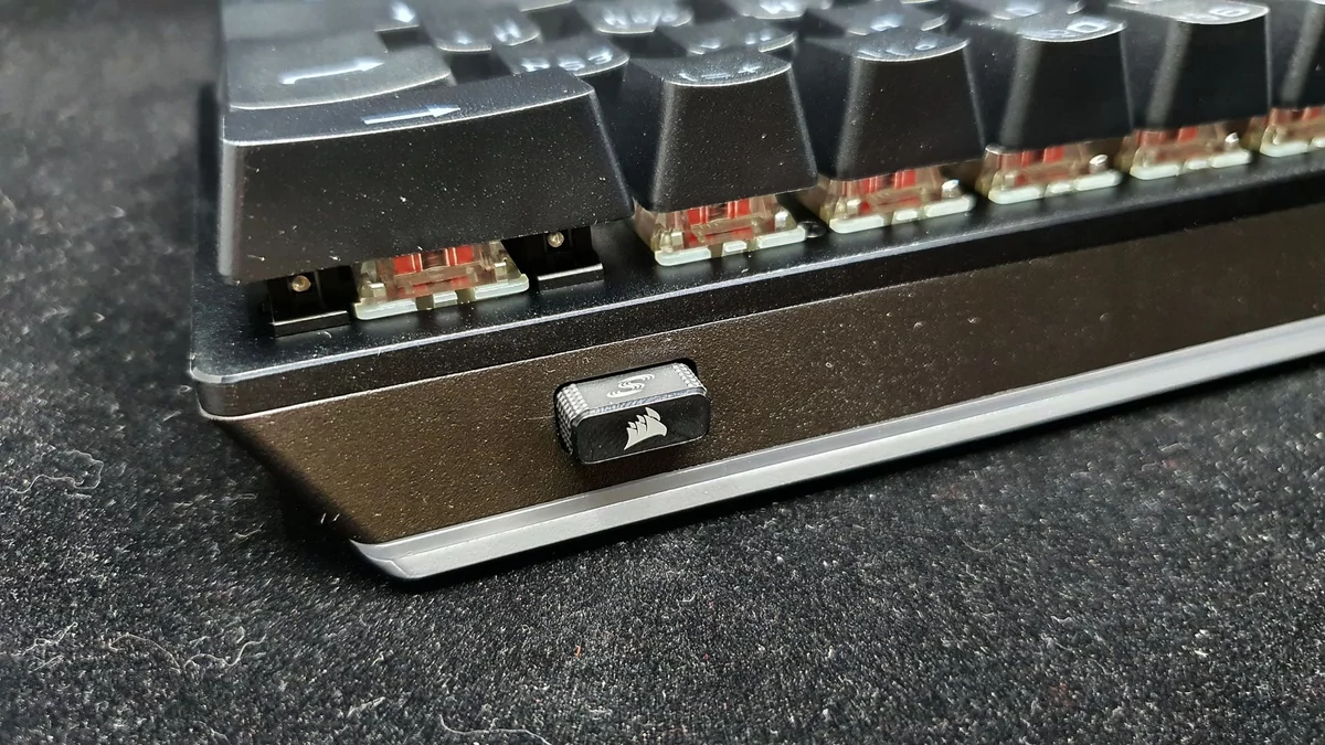 Corsair K70 Pro Mini Wireless © Nerces