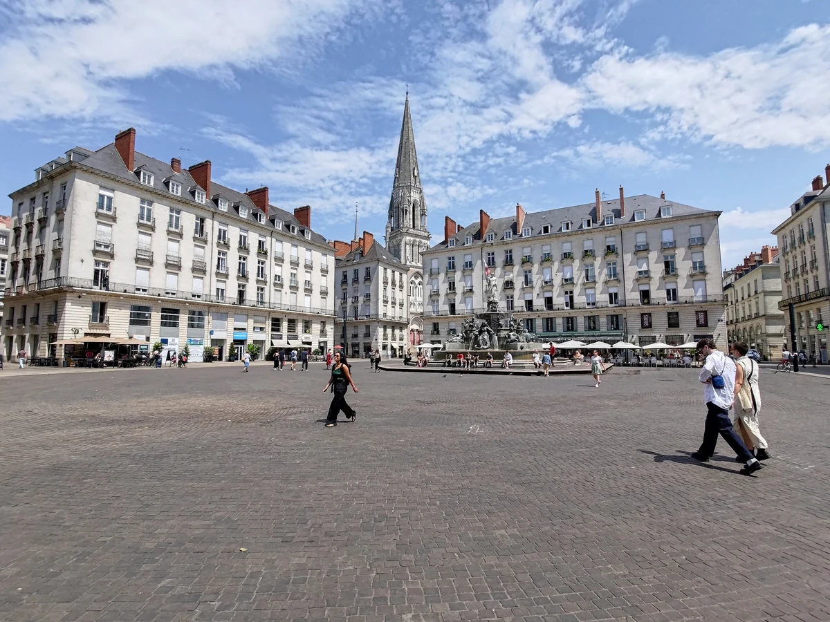 Asus Zenfone 9 test embargo © © Pierre Crochart pour Clubic