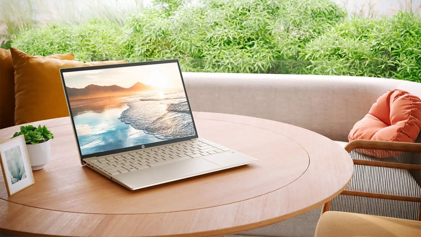 HP Pavilion 15-AU067CL Notebook PC 15.6 Laptop LED