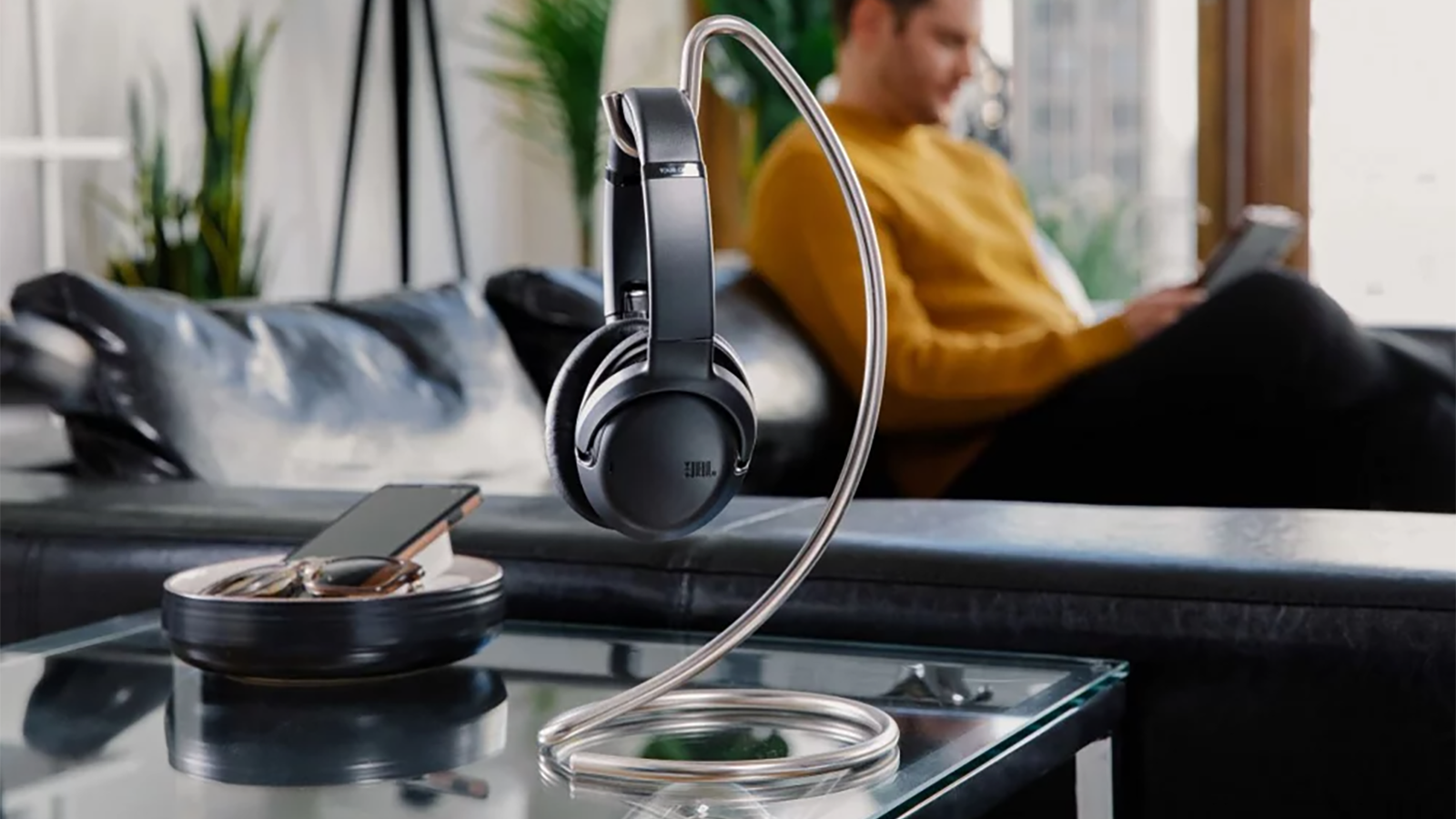 Наушники JBL 2022. JBL Tour Pro+. Наушники JBL С шумоподавлением.