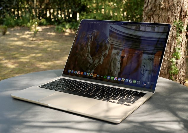 Apple MacBook Air M2 13&quot; (2022)