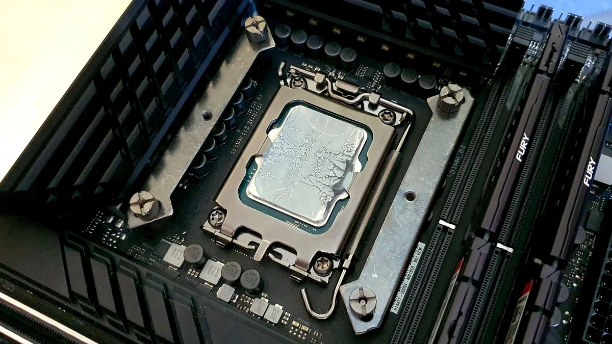 Cooler Master MA612 Stealth © Nerces