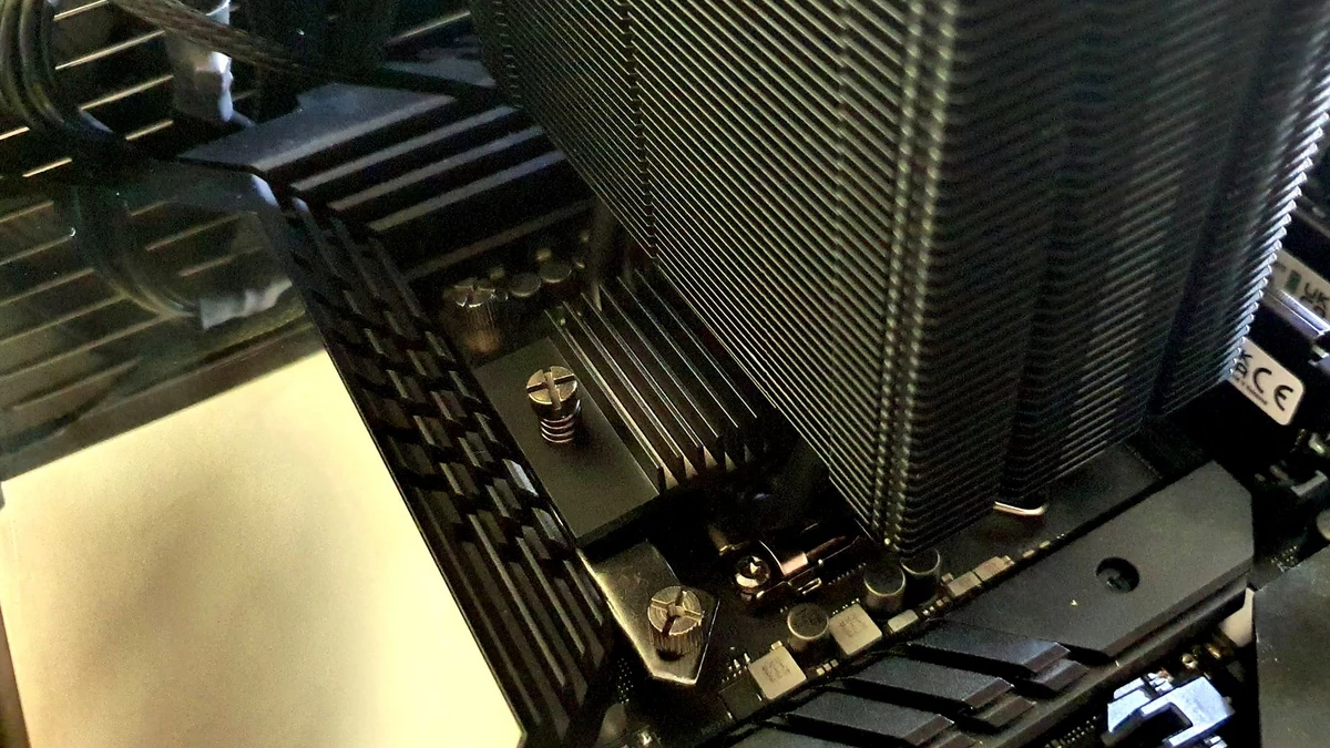 Cooler Master MA612 Stealth © Nerces