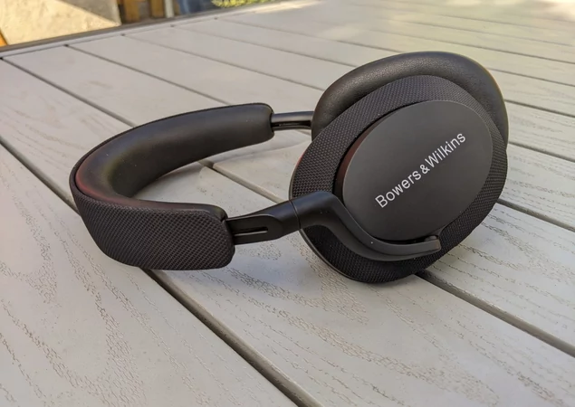 Bowers & Wilkins PX7 S2