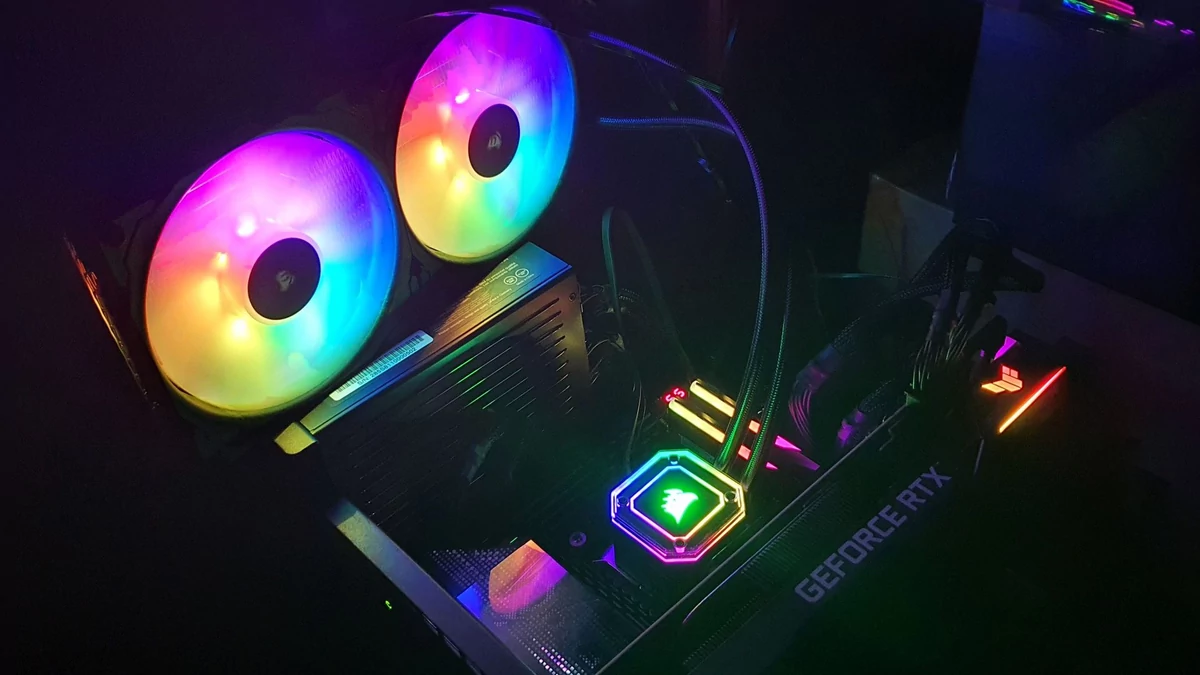 Corsair iCUE H115i Elite Capellix 280 mm © Nerces