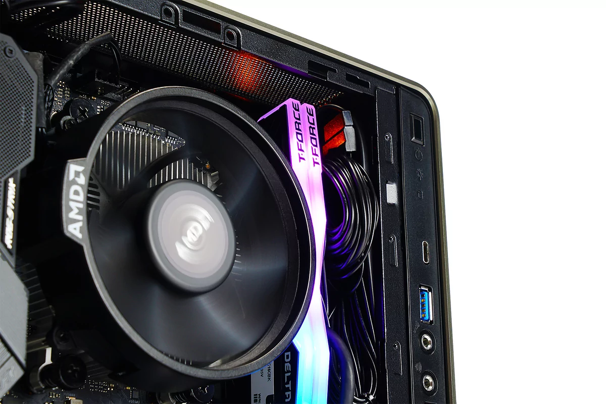 InWin Chopin Max © InWin