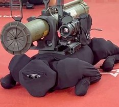 Le robot-chien lance-roquette est malheureusement une réalité, et il est russe
