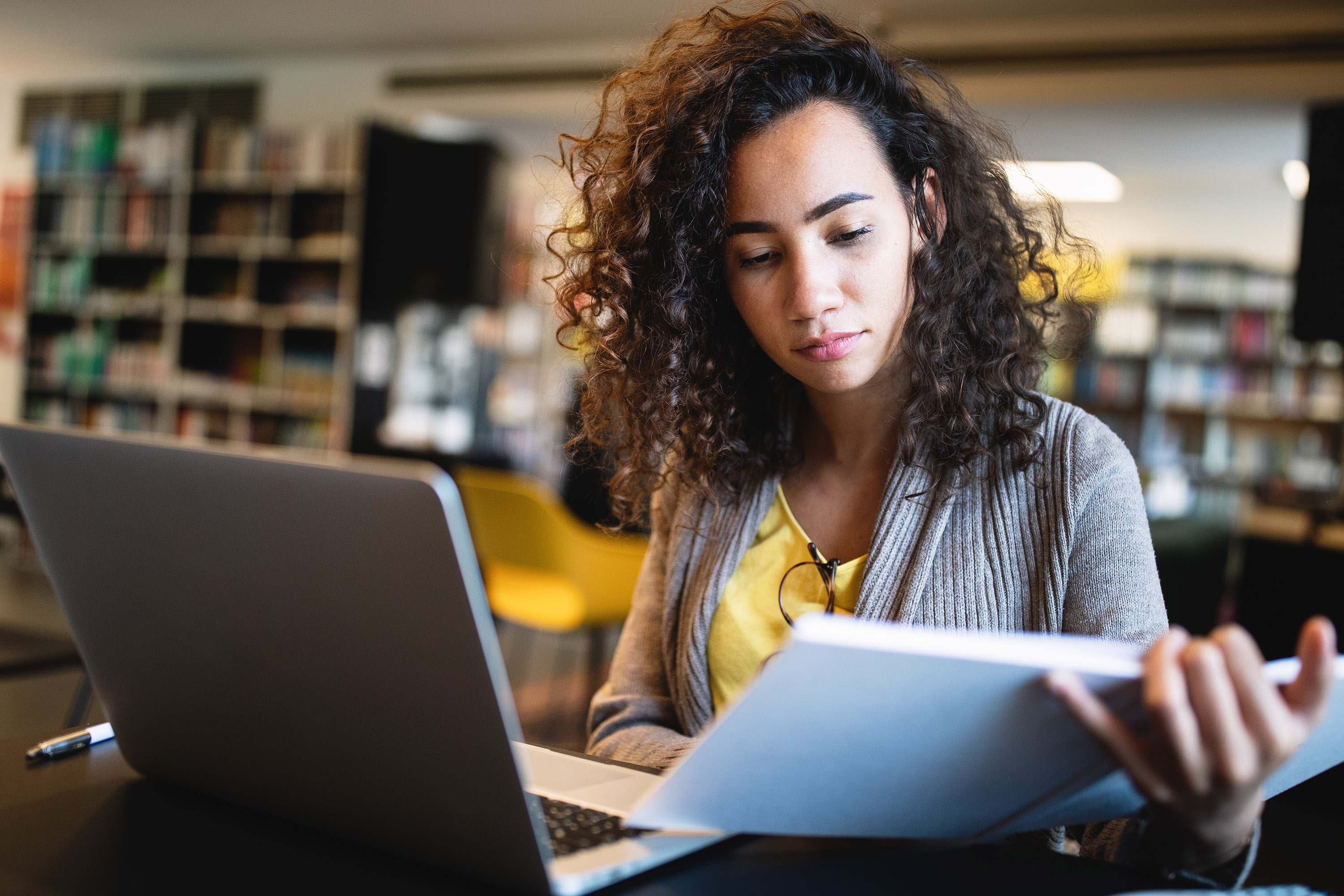 Quand les étudiants utilisent une IA pour écrire leurs devoirs, la fraude est quasi indétectable