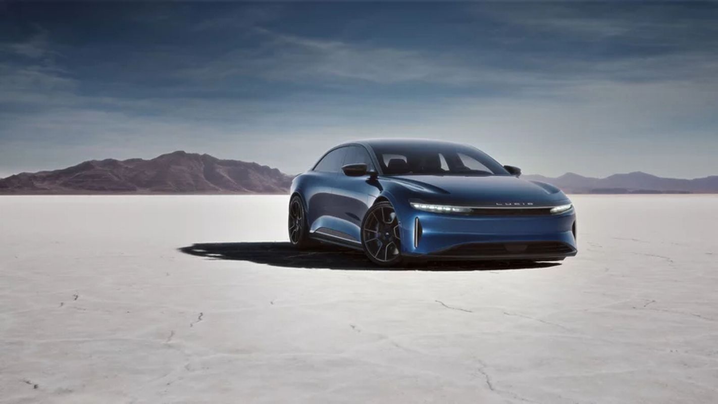 La berline électrique Lucid Air Sapphire affole déjà le public avec ses performances