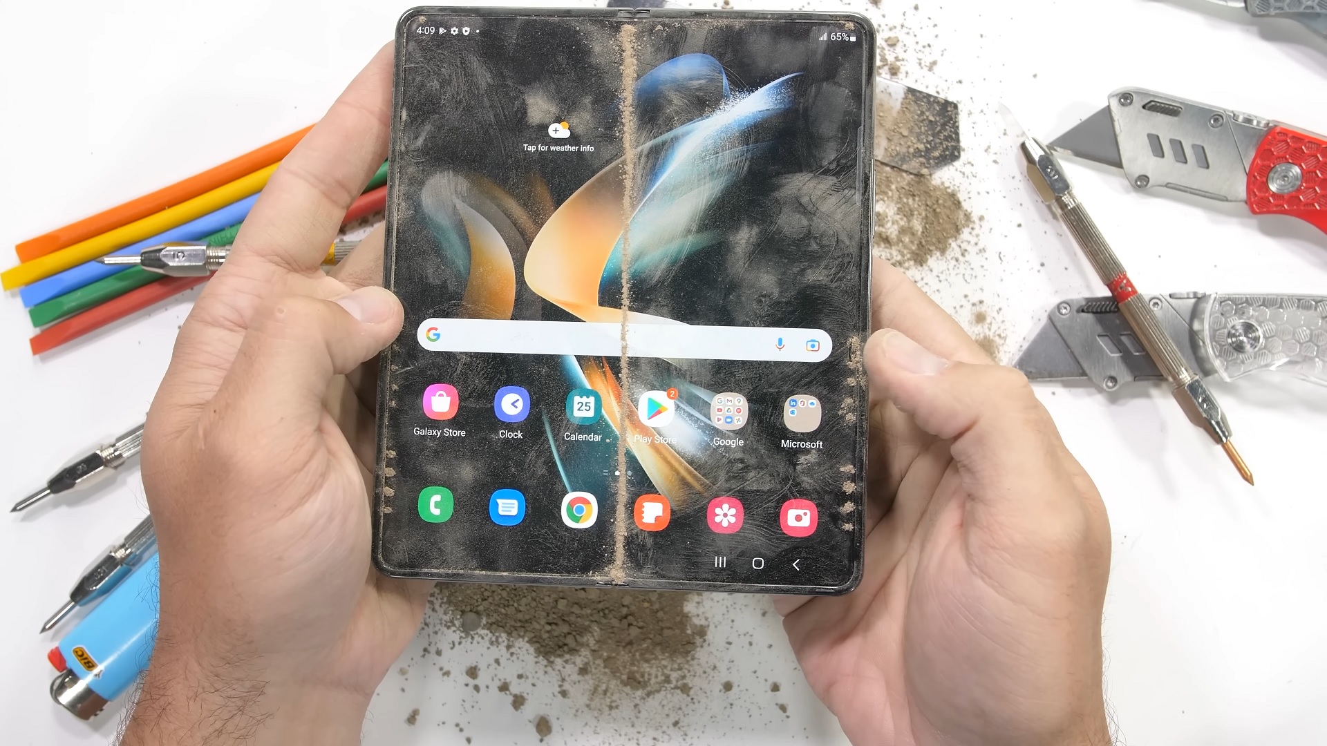 Impressionnant, le Samsung Galaxy Z Fold 4 prouve sa fiabilité lors de tests de durabilité