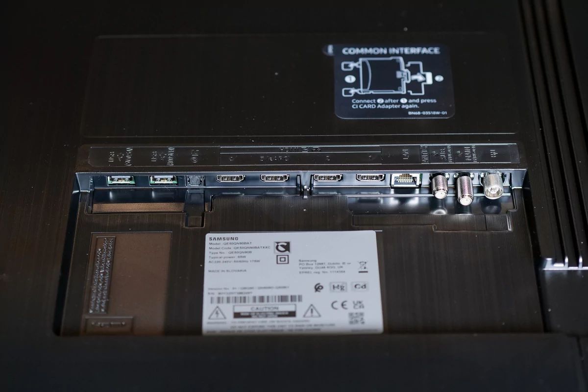 Test Samsung Neo QLED 50QN90B connexions