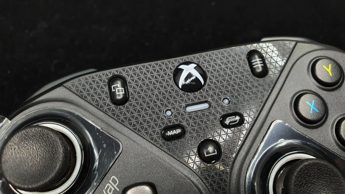 Thrustmaster eSwap S Pro Controller © Nerces