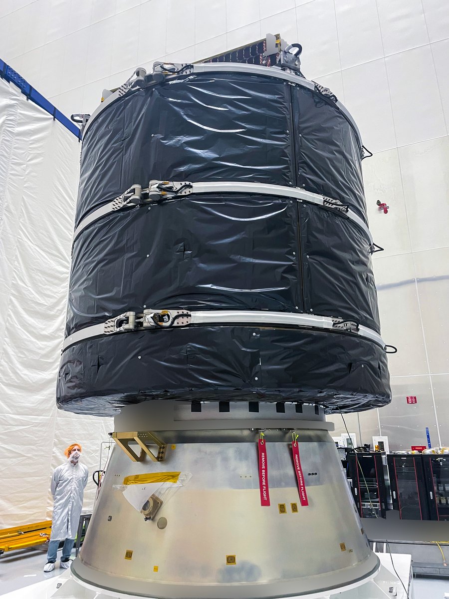 AST SpaceMobile BlueWalker 3 satellite replié © AST SpaceMobile