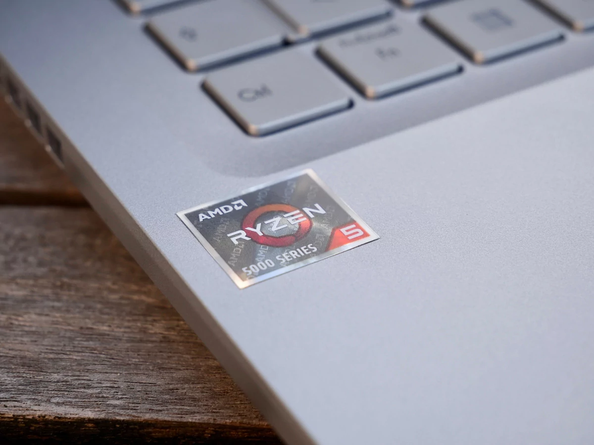ASUS Vivobook S14-7 © © Nathan Le Gohlisse pour Clubic