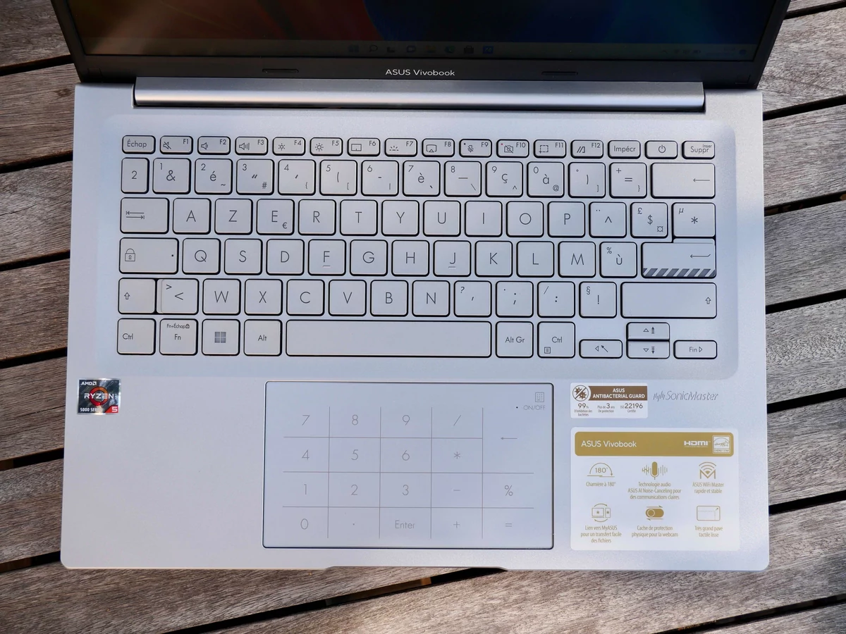 ASUS Vivobook S14-10 © © Nathan Le Gohlisse pour Clubic