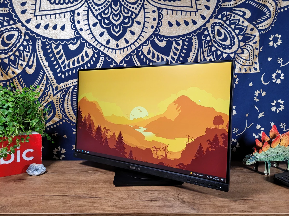 Test Philips 242B1/00 © Matthieu Legouge