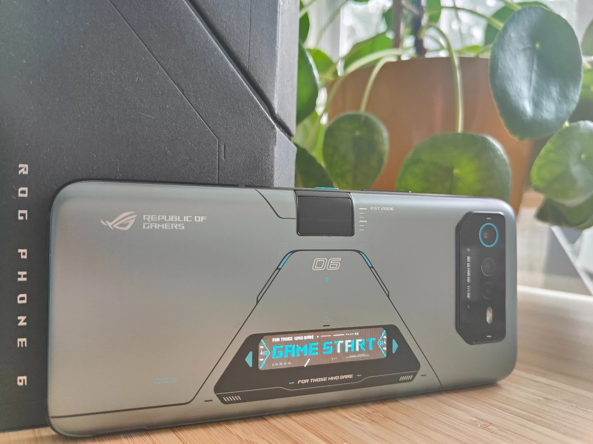 Asus ROG Phone 6D Ultimate © © Christelle Perret pour Clubic