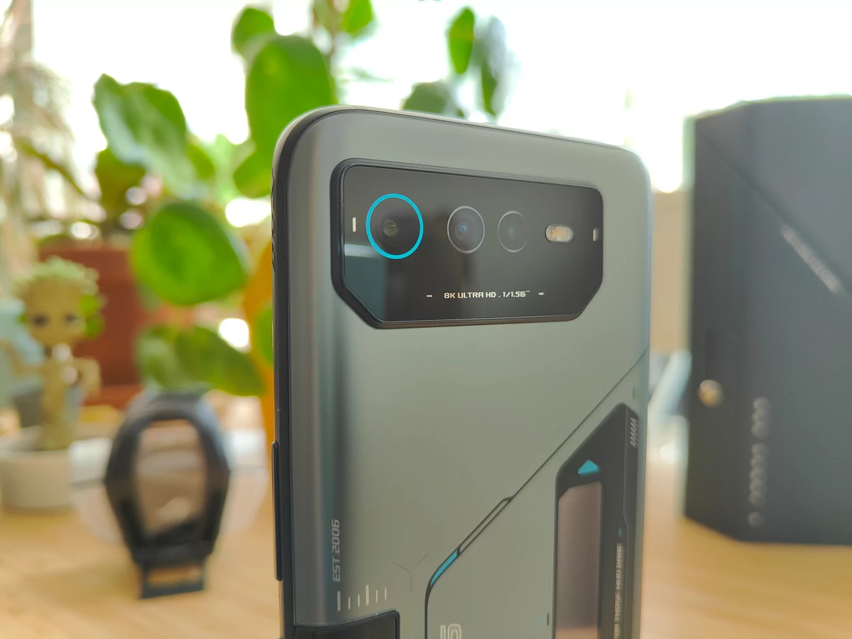 Asus ROG Phone 6D Ultimate © © Christelle Perret pour Clubic