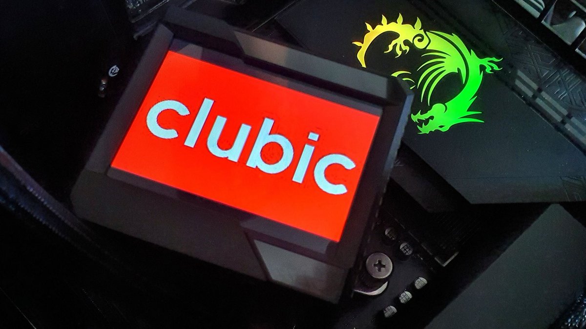 L&#039;inévitable dragon de MSI côtoie le logo de Clubic © Nerces