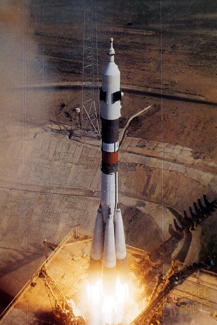 Soyouz 21 décollage © URSS/N.A. via Spacefacts.de