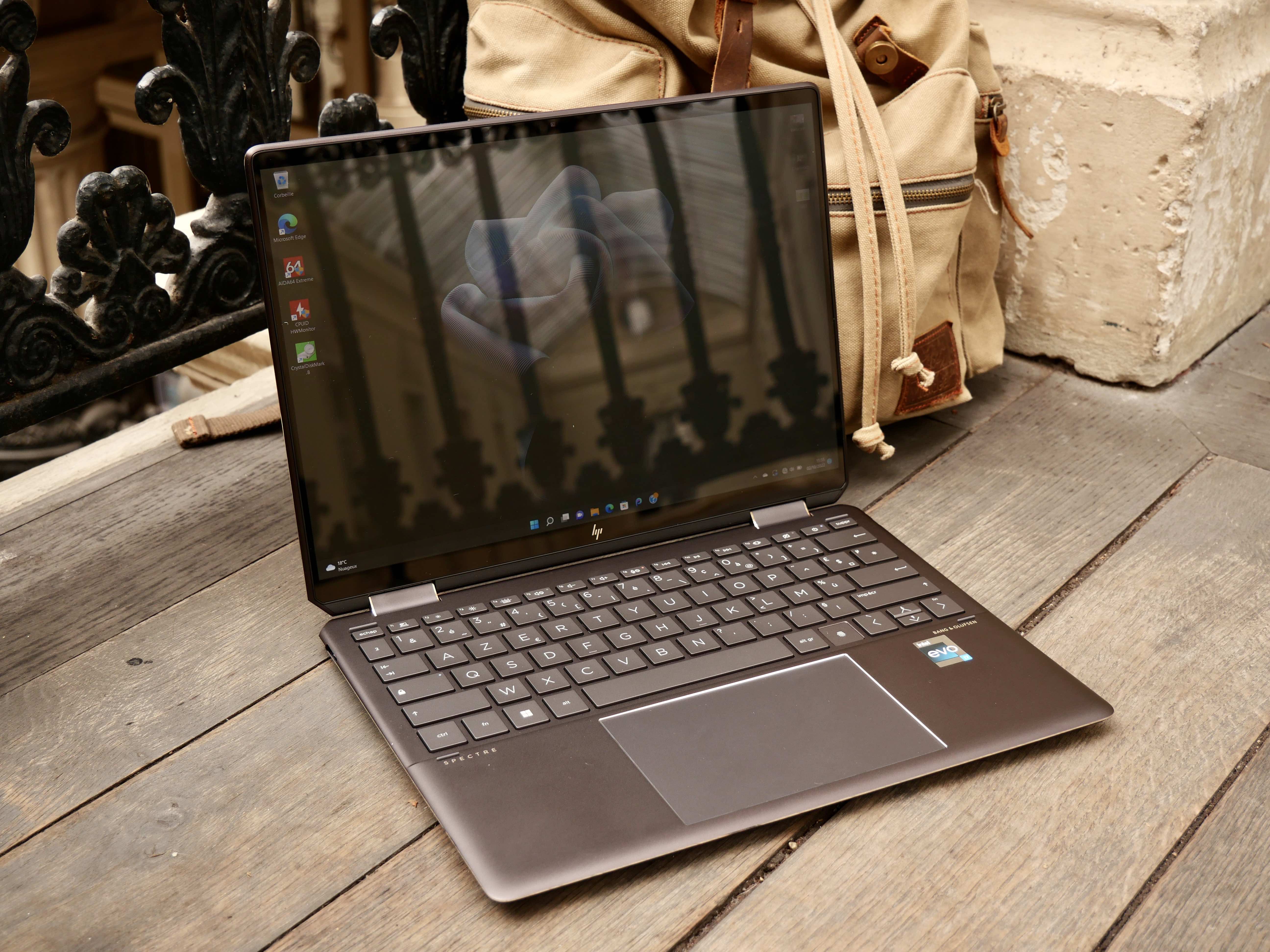 Clavier Retroeclaire  Périphériques, réseaux et wifi sur Rue du Commerce