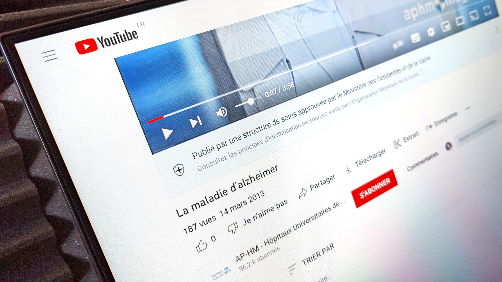 YouTube veut mieux vous orienter sur la santé, avec deux nouvelles fonctionnalités