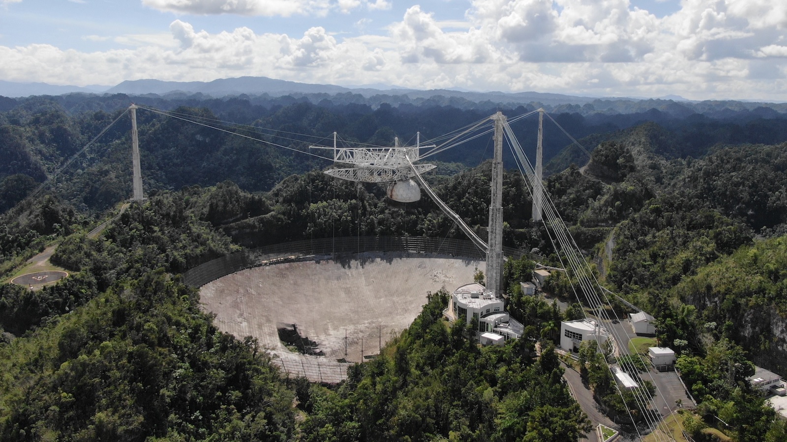 Arecibo : effondré en 2020, l'immense observatoire ne sera pas reconstruit