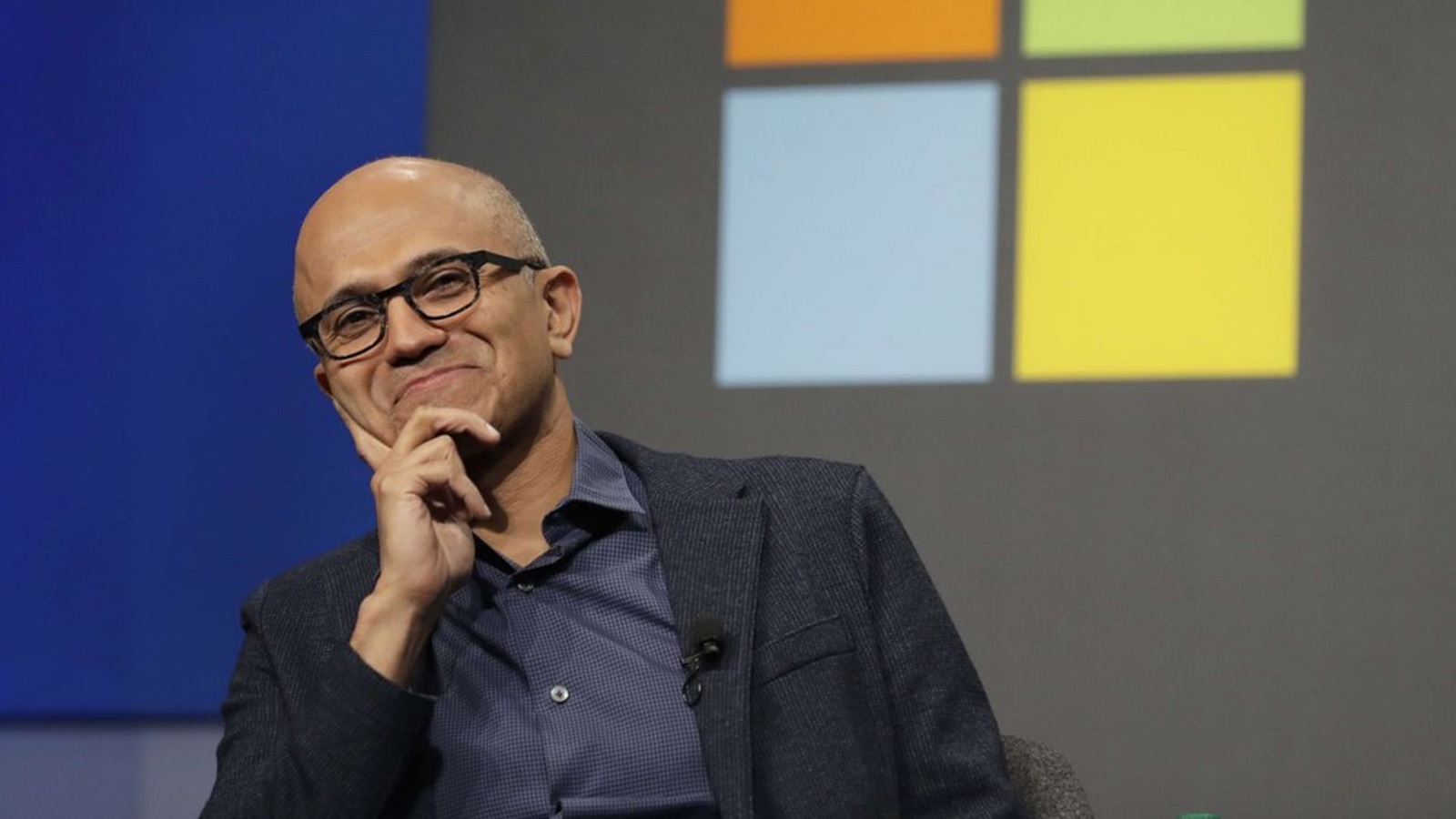 Satya Nadella (Microsoft) a bien du mal à confirmer les 500 milliards de dollars du projet Stargate