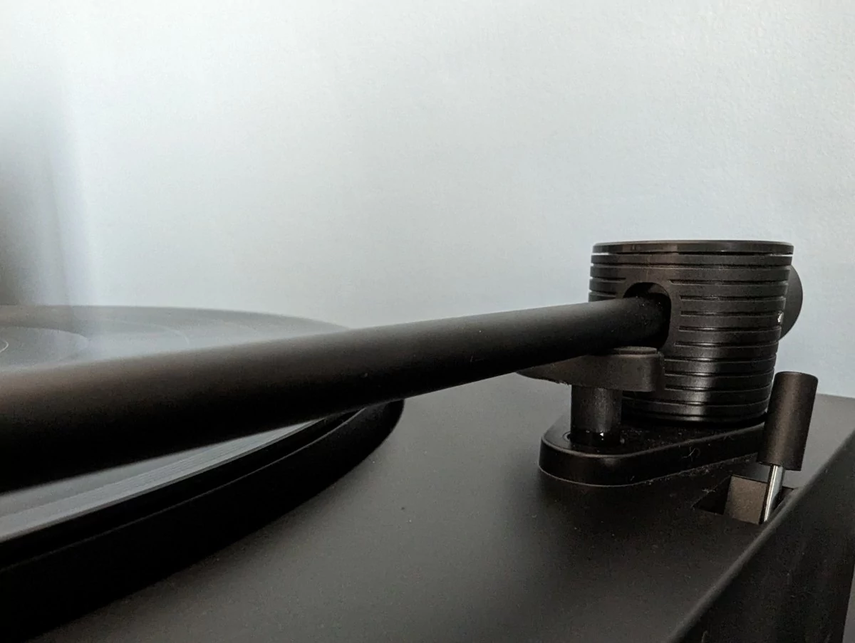 Test platine vinyle Ikea Obegränsad : un modèle design, idéal pour