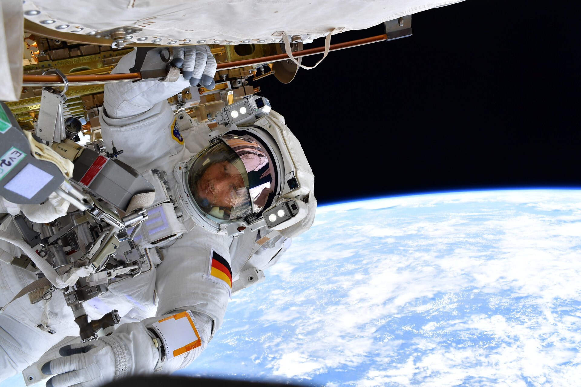 Pourquoi la NASA va reprendre ses sorties extravéhiculaires sur l'ISS ?